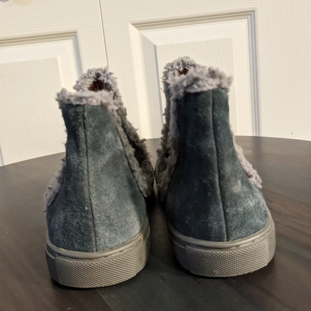 VENETTINI Grey Suede Faux Fur Slip-on Boot Euro 33 US 2